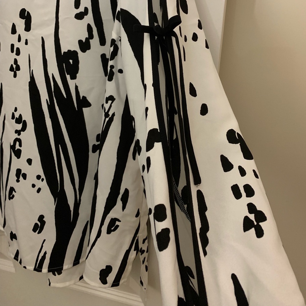 Tunic - Picture 2 of 2